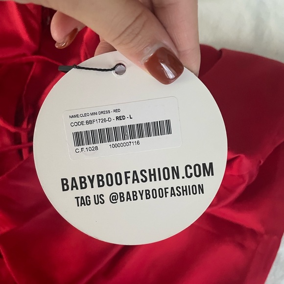 Sexy silky red dress - Picture 2 of 5